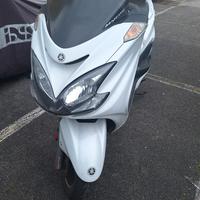 Yamaha majesty 400 