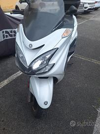 Yamaha majesty 400 