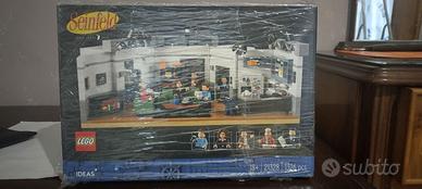 Lego Seinfeld 21328