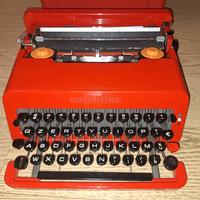 Macchina da scrivere Olivetti Valentine