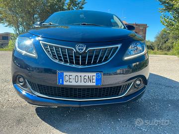 Lancia Ypsilon 1.0 5 porte Hybrid eco