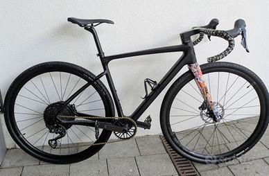 Gravel Bike full carbon misura S anno 2024