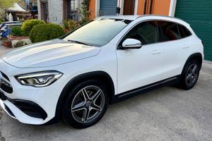 Mercedes-benz GLA 200 d Automatic Premium