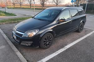 Opel astra h