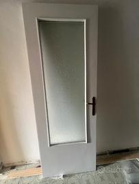 PORTE INTERNE CON CORNICIONI E STRUTTURE COMPLETE