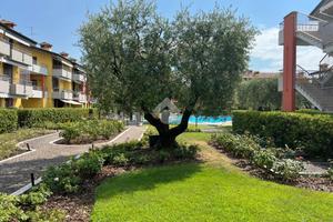 2 LOCALI A SIRMIONE