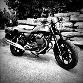 Guzzi V7 II