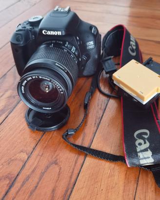 CANON 600D REFLEX