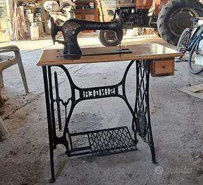 Macchina da cucire Singer Vintage
