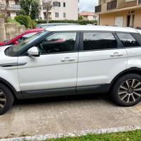 Range Rover Evoque 2.2 TD4 150 CV Pure Tech Pack 