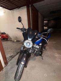 Kawasaki zr7