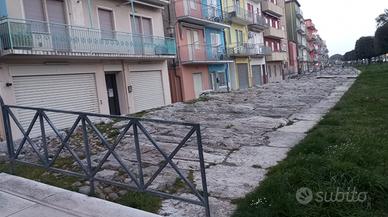 Negozio a sottomarina