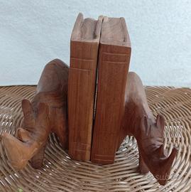Reggi libri in legno intagliato 