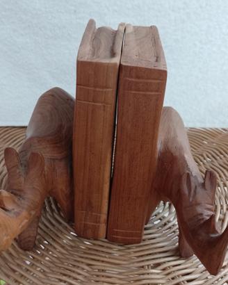 Reggi libri in legno intagliato 