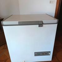 Congelatore a pozzetto 