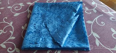 Copertina o tovaglia in (forse) poliestere