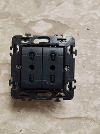 Bticino Living placche comandi prese