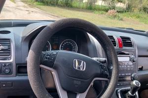 Robusta e affidabile HONDA CRV
