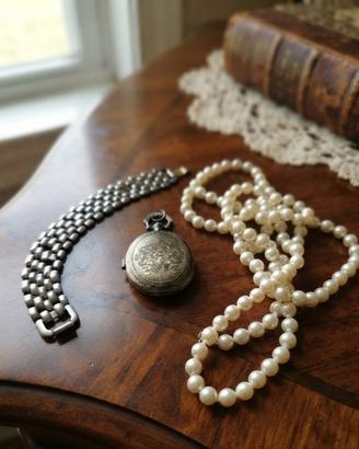 bigiotteria: ciondolo, bracciale e collana perle 