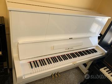 Yamaha U3 Bianco