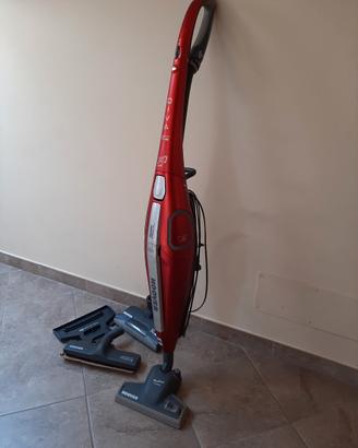 ASPIRAPOLVERE CON FILO HOOVER
