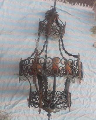 Lampadari vari un poco antichi