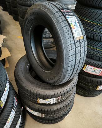 4 gomme NUOVE 215/70 R15C 109/107S Van - 4 Stagion