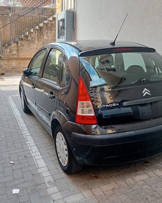 auto in buone condizioni ma fusa