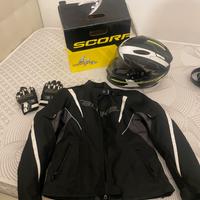 Giacca, casco e guanti moto donna