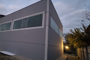 Capannone commerciale