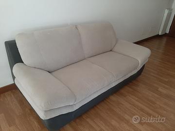 Divano 2 posti
