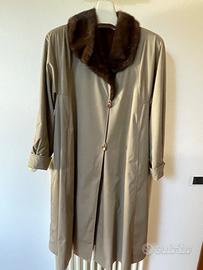 Impermeabile con interno pelliccia staccabile