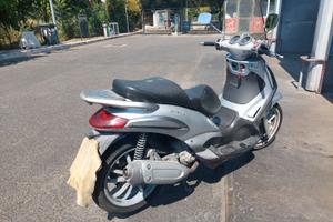 Piaggio Beverly 250 i. e.