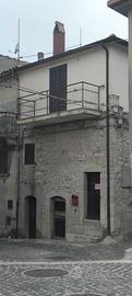 Fabbricato tre vani