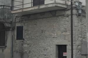 Fabbricato tre vani
