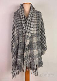 SCIALLE/MANTELLA di  Lana Fantasia