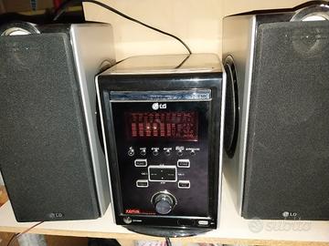  impianto stereo con CD