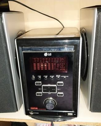  impianto stereo con CD