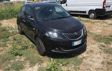 Lancia Ypsilon 1.0 FireFly 5 porte S&S Hybrid Gold