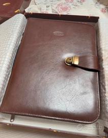 Agenda in pelle
