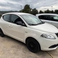 Lancia Ypsilon 1.2 69 CV 5 porte Elefantino