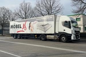 Semirimorchio furgonato Spier 2008