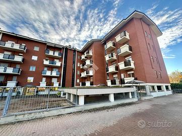 4 LOCALI A BORGARO TORINESE