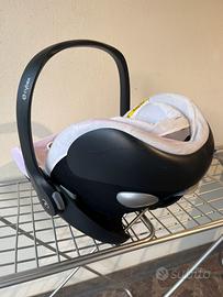 Ovetto Cybex Cloud-q + base isofix