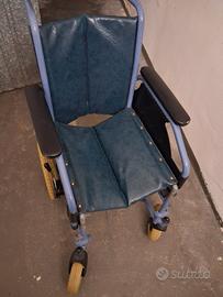 Sedia a rotelle per disabili