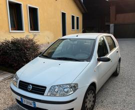 Fiat Punto diesel con gomme 4 stagioni nuove