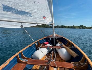Barca a vela Dinghy