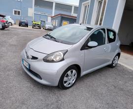 Toyota Aygo 1.0 12V VVT-i 5 porte Sol