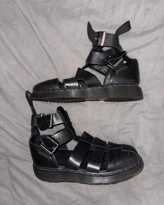 Sandali Dr Martens