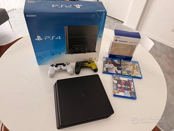 PLAYSTATION 4 + 2 JOYSTICK ORIGINALI 🎅🏼